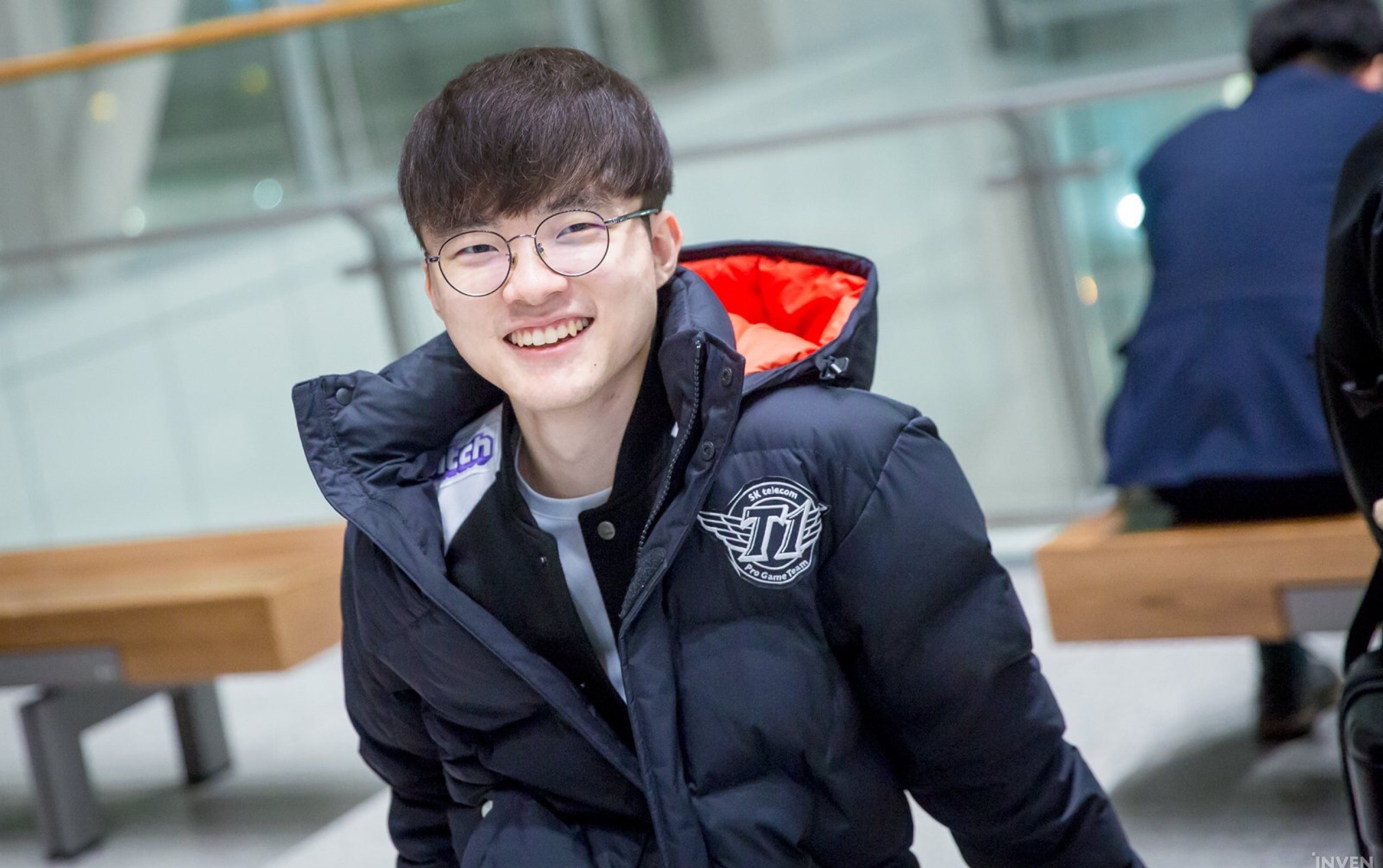 Kid ：这游戏没有永远的天才 原地踏步的人永远赢不了在往前进的人